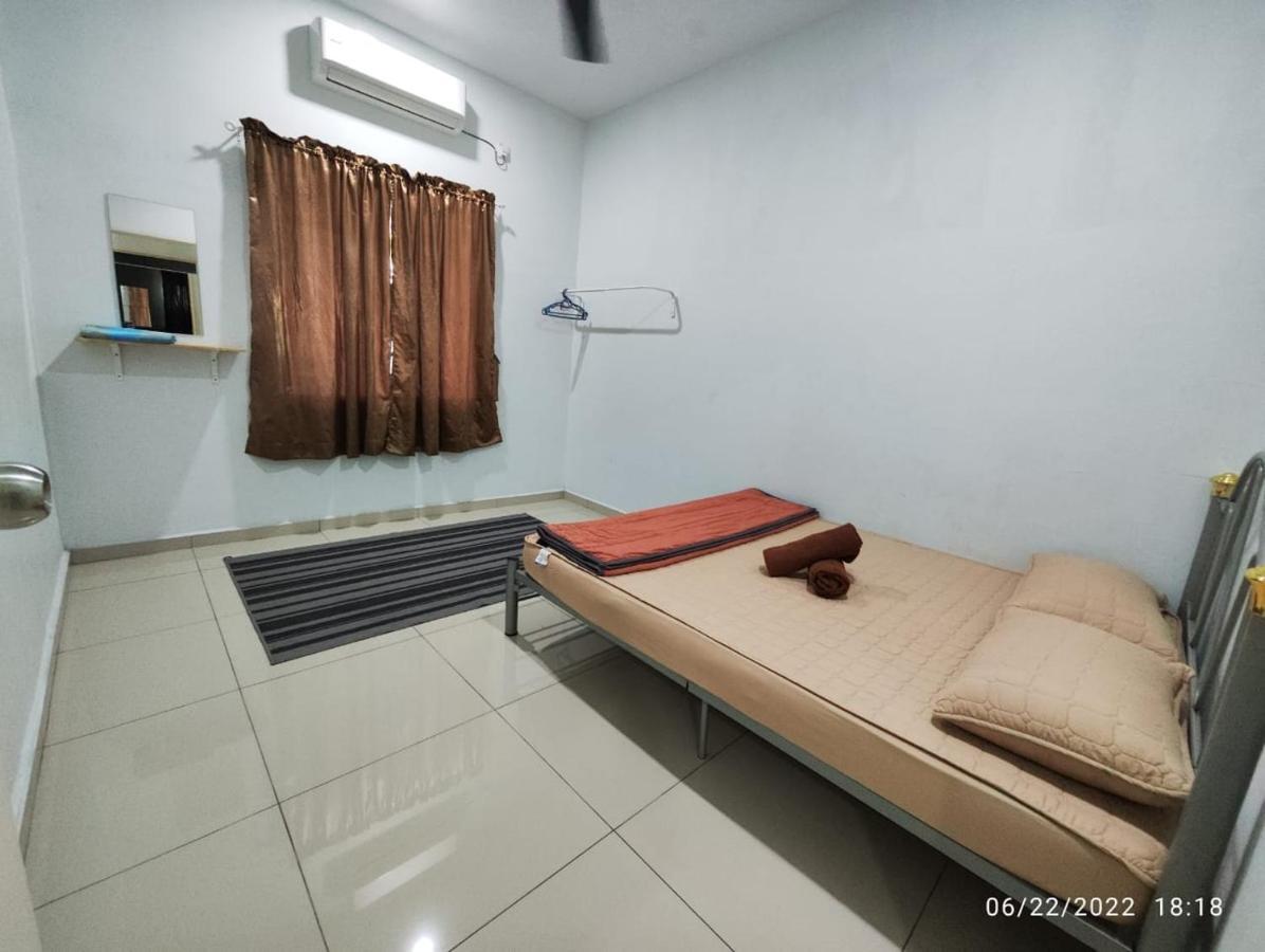 Oyo Homes 90679 Bahari Homes Malacca Екстер'єр фото