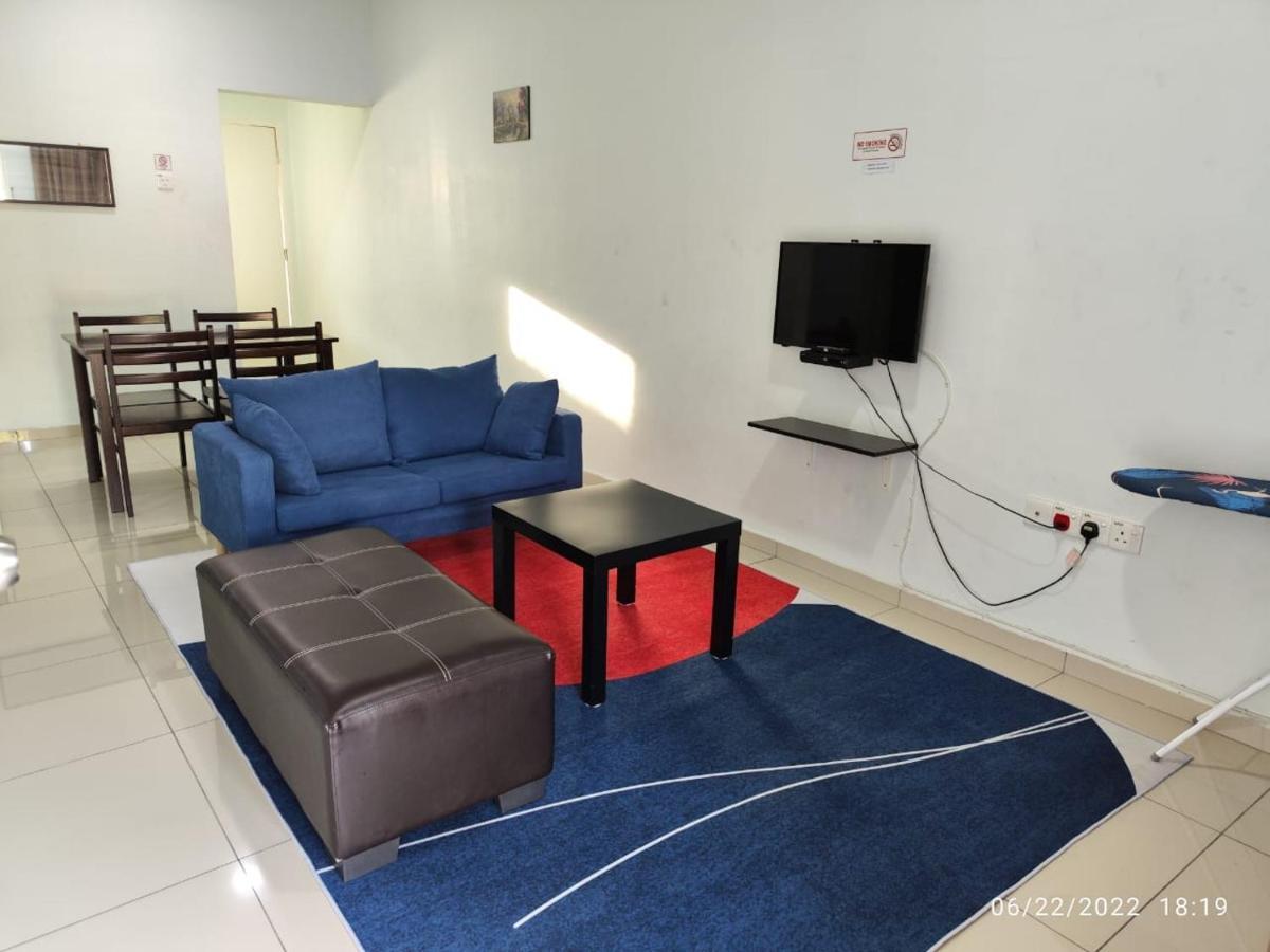 Oyo Homes 90679 Bahari Homes Malacca Екстер'єр фото